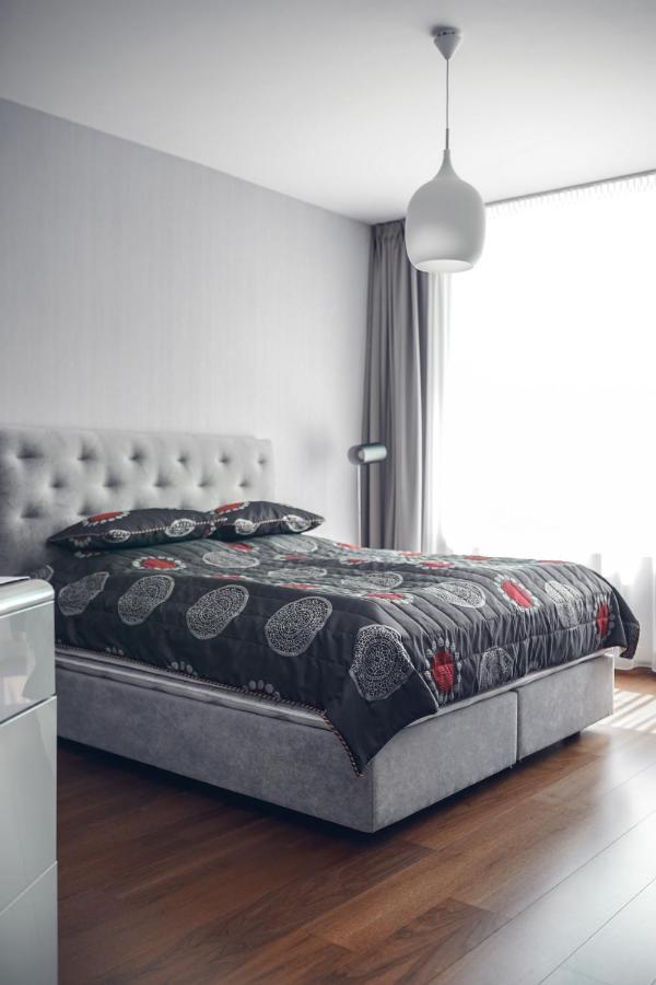Voir Apartment Bratislava Buitenkant foto