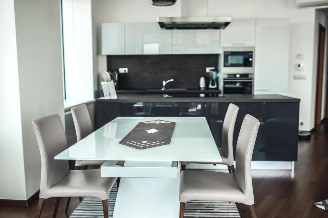 Voir Apartment Bratislava Buitenkant foto