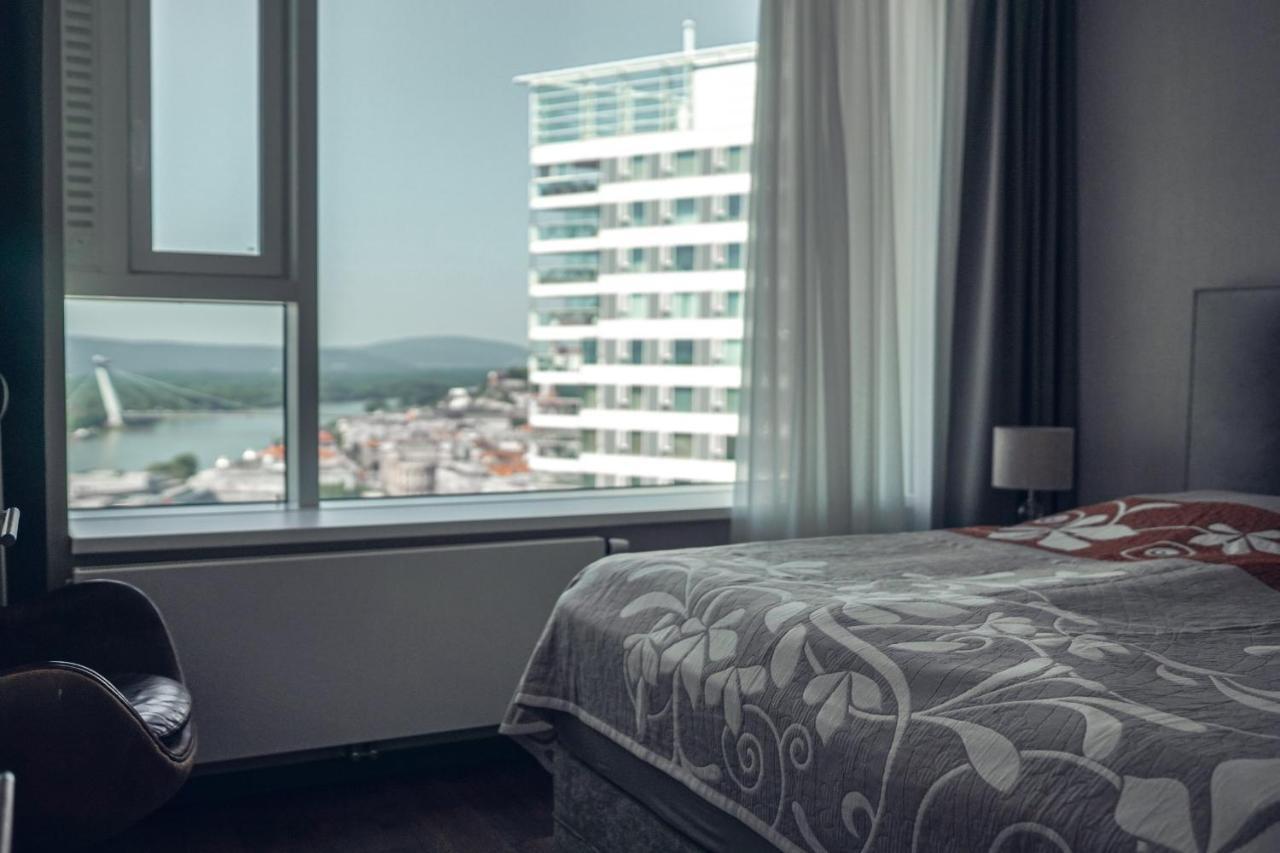 Voir Apartment Bratislava Buitenkant foto